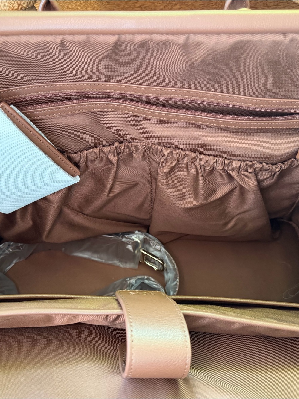 BEIS Limited Edition Premium Weekender - Maple (unisex) - Picture 3 of 4